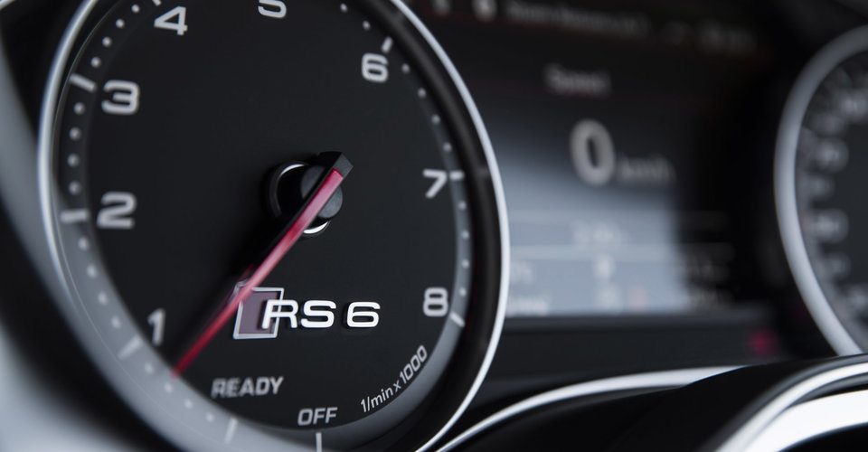 2016-Audi-RS6-Avant-Performance-40-1.jpg
