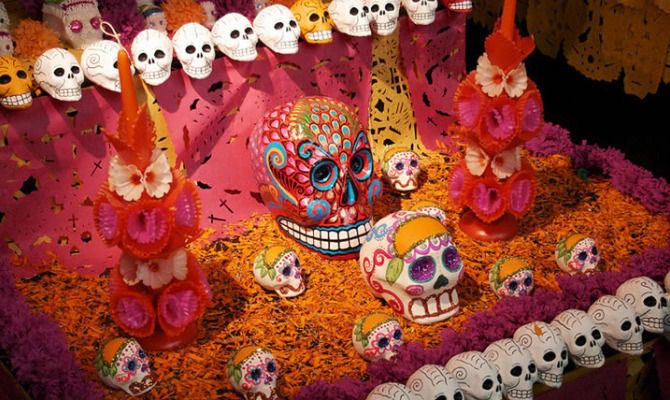 Arte: Dìa de los muertos in messico si festeggia la vita