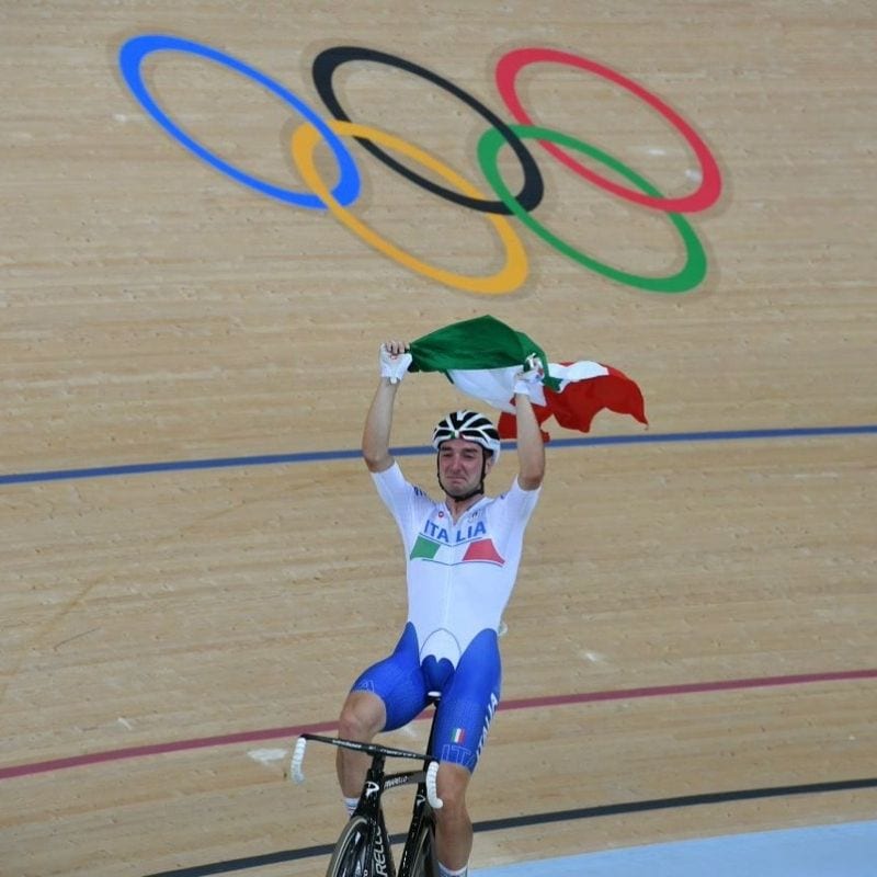 olimpiadi portabandiera italia